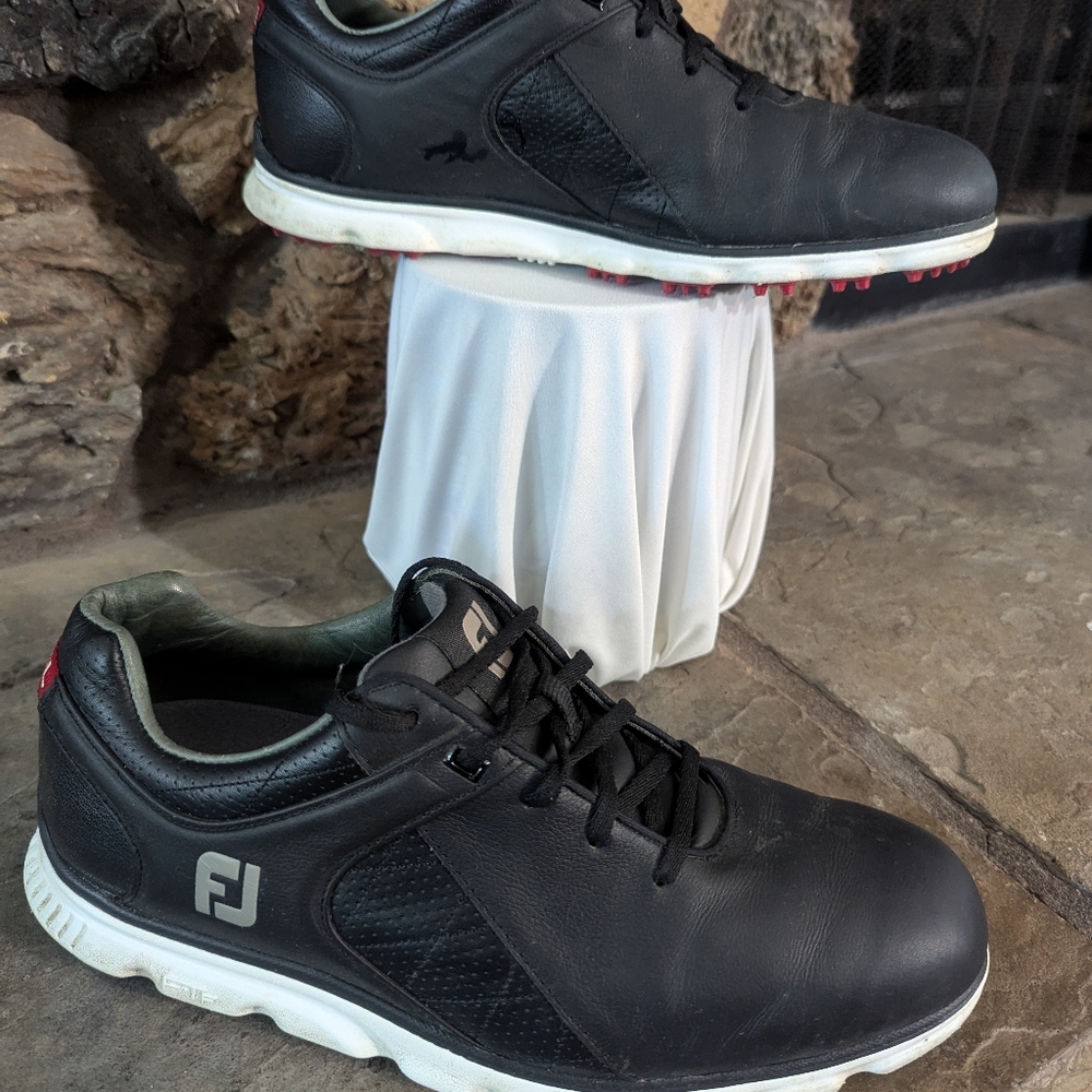 FOOTJOY PRO SL Black / Red Spikeless Golf Shoes Size 11 EXCELLENT CONDITION